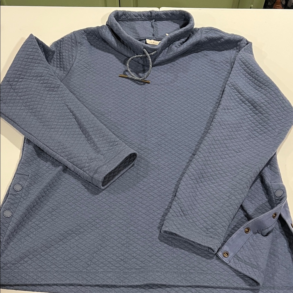 L.L. Bean - L Petite, Blue Quilted Pullover